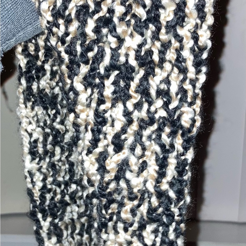 Handmade stylish black and cream knit infinity scarf for adults - Picture 2 of 6